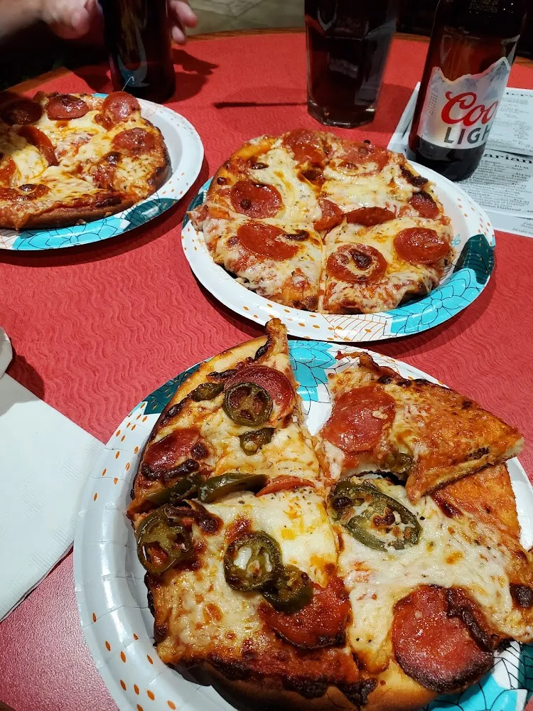 16 Tavern Pizza